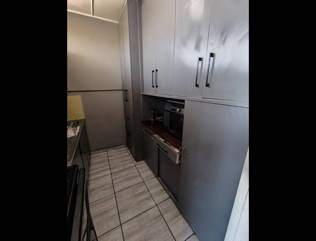 1 BEDROOM APARTMENT FOR SALE IN SASOLBURG EXT 4